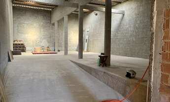 Imagem 3: Galpão enorme depósito estoque armazenagem