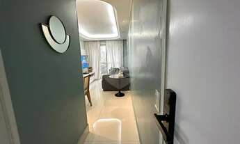 Imagem 5: Apartamento com 3 dormitórios, aconchegante, piso em porcelanato, com a cozinha totalment