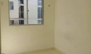 Imagem 2: Apartamento já financiado, 2 quartos, sala, coz. Condomínio fechado