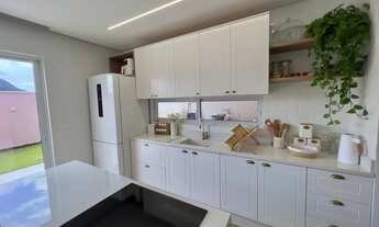 Imagem: Linda casa com conceito americano no condomínio