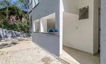 Imagem 5: Excelente Casa Triplex com 4 suítes, 436 m², toda reformada, à venda no Condomínio Ubá Ind