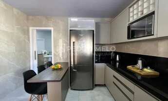 Imagem 5: Casa com Piscina, Espaçosa, Privativa e Segura! Terreno gigante!