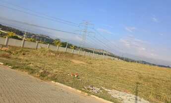 Imagem: CONDOMÍNIO RESIDENCIAL VILLE SAINTE ANNE