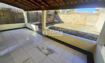 Imagem 5: Casa residencial com 2 quartos, disponível para locação no bairro Jardim Europa em Uberlân