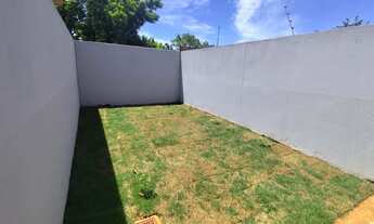 Imagem 2: Casa já financiada. Santa Emilia, com quintal. Saldo devedor 47 mil. Parcela $ 420,00