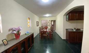 Imagem 3: JULIA)- LINDA CASA!!!!