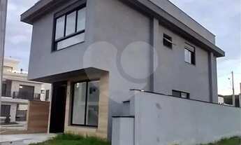 Imagem: Condomínio com 3 quartos à venda em Santa