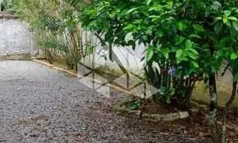 Imagem 7: Casa com 2 quartos/dormitórios no bairro Praia de Fora, em Palhoça- SC