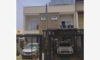 Imagem 2: Sobrado à Venda Conforto, Segurança e Vista Incrível para o Guaíba