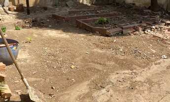 Imagem 2: Imóvel com duas casas e ponto comercial - Próx ao supervi IAPC