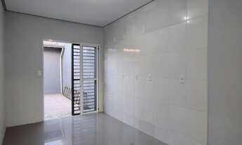 Imagem 5: Casa com Lage, 3 dormitórios, 2 vagas de garagem no bairro Guajuviras