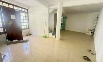 Imagem 2: Espaçosa casa 04 Quartos, Em Condomínio Fechado