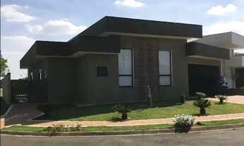 Imagem 2: Casa com 3 suítes com FOTOVOLTÁICA