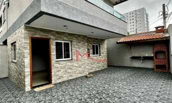 Imagem: Sobrado Individual com 2 dormitórios, sendo