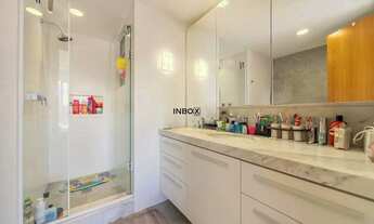 Imagem 2: Apartamento reformado com 115m², 3 dormitórios, 1 suíte e vaga de garagem