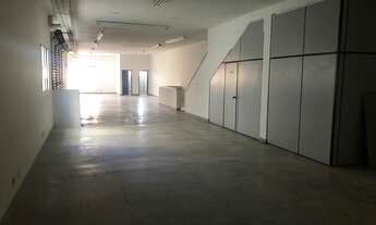 Imagem 2: ALUGO/VENDO GALPAO VL GUARANI 800 M2