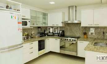 Imagem 7: Casa no condomínio Sagaró Villas com 4 suíte, próximo Carlos Gomes e Anchieta