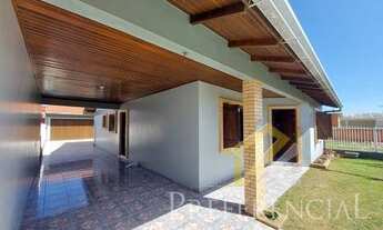 Imagem 3: Casa e Sobrado de 4 dormitórios à Venda - Xangri-lá