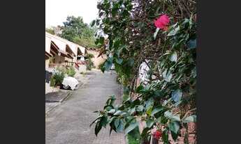 Imagem 6: Casa de condomínio para venda possui 85 metros quadrados com 3 quartos em Pilarzinho - Cur