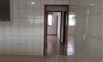 Imagem 6: Casa com 4 dormitórios para alugar, 196 m² por R$ 2.550/mês