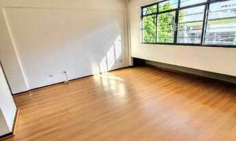 Imagem 3: Uma quadra do shopping Estação