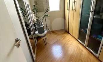 Imagem 6: Apartamento com 3 dormitórios, aconchegante, piso em porcelanato, com a cozinha totalment