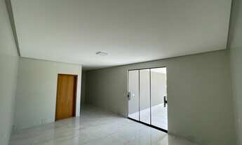 Imagem 6: Sobrado no Residencial Granville Casa em Condomínio com 4 Quarto(s) e 5 banheiro(s) à Vend