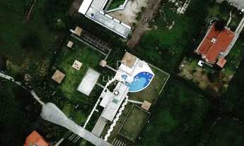 Imagem 3: Casa de condomínio para venda com 870 metros quadrados com 5 quartos em Alpes Suiços - Gra