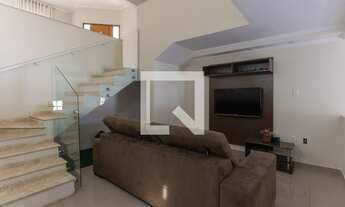 Imagem 6: Casa para Aluguel - Jardim Interlagos, 3 Quartos, 224 m2