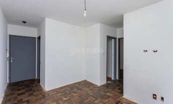 Imagem 3: Apartamento de 2 dormitórios no bairro Petrópolis