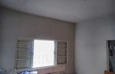 Imagem 2: Vende-se uma casa ?