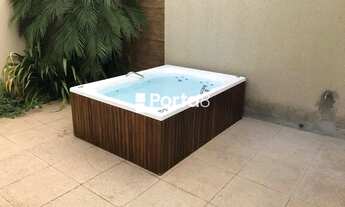 Imagem 6: Refúgio dos Sonhos na Zona Sul: Encante-se com esta Casa em Green Valley Edge City!