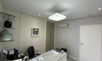 Imagem 7: Predio comercial da Avenida pedro Paes Azevedo