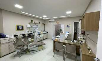 Imagem 3: Predio comercial da Avenida pedro Paes Azevedo