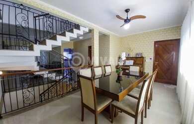 Imagem: Casa de rua - / Residencial / Jardim Coronel