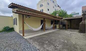 Imagem 3: 2 Casas residencial com 2 Terrenos em Balneário Camboriú 225 m² de área privativa e 459m²