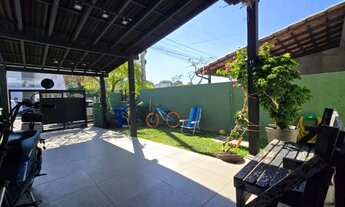 Imagem 5: Sobrado Novo no Jardim do Rio Vermelho - 2 Suítes, 3 Banheiros, 2 Vagas e Amplo Quintal