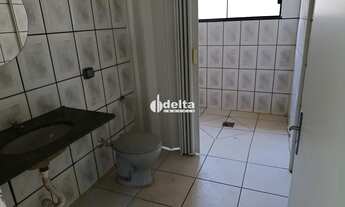 Imagem 10: Casa residencial com 3 quartos sendo 1 suíte disponível para locação no bairro Lidice em U