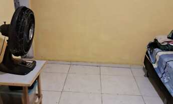 Imagem: Vendo uma casa, com terreno medida 5 metros