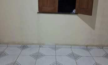 Imagem 5: Vendo uma casa ,com terreno medida 5 metros de frente e 30 metros de fundo