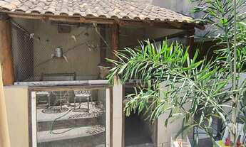 Imagem 4: Espaço com piscina e área gourmet