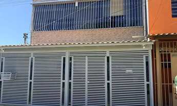 Imagem: 03 quartos, sendo 02 suítes 02 banheiros