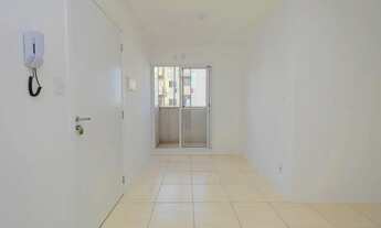 Imagem 3: Apartamento de 2 dormitórios disponível para aluguel no bairro Areal em Pelotas RS, com bo