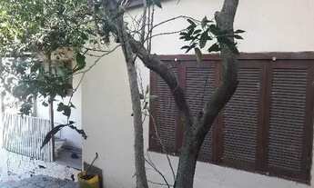 Imagem 2: Casa para Venda - 230m², 2 dormitórios, 3 vagas - Santa Tereza