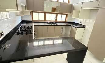 Imagem 5: Casa de condomínio para aluguel tem 270 metros quadrados com 4 quartos