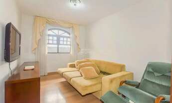 Imagem 3: Casa Térrea para venda possui 287 metros quadrados com 3 quartos em Boa Vista - Curitiba