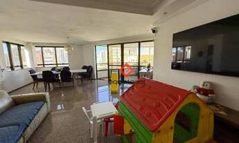 Imagem: Apartamento com 3 Suítes à venda, 237