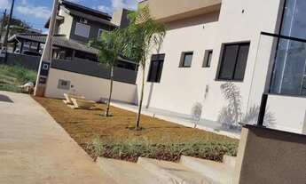 Imagem 7: Casa moderna com automação, pé-direito alto e acabamento diferenciado pronta para morar