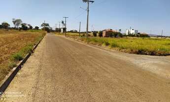 Imagem 5: Vendo área as margens da Rod BR 153 Belem X Brasilia na cidade de Campinorte Goias