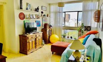 Imagem 3: Rua silenciosa no Leblon , andar alto, vista oceano, montanhas e sol da manhã